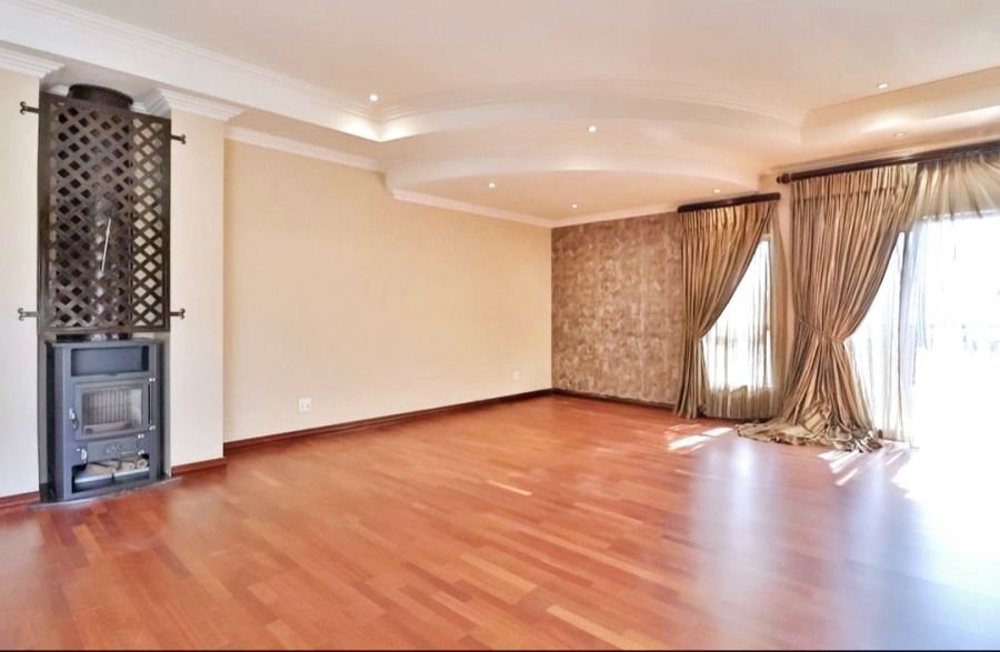 4 Bedroom Property for Sale in Rustenburg Central North West